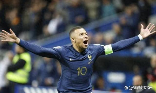 包含摩纳哥客场大胜，升至积分榜前列的词条