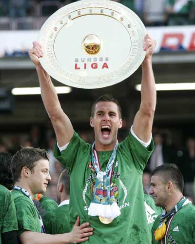 关于奥地利足球超级联赛:维也纳快速队夺得关键三分的信息 关于奥地利足球超级联赛:维也纳快速队夺得关键三分的信息