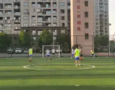 中国足球队备战全面铺开，士气高昂备受期待的简单介绍